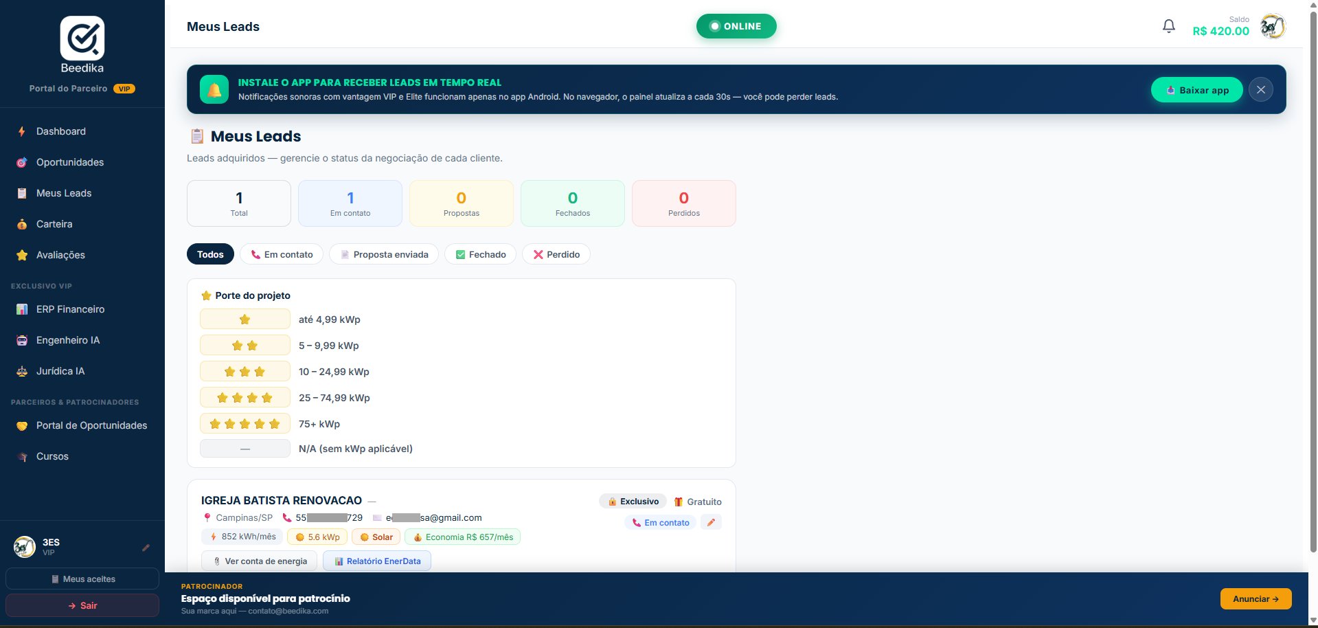 Meus Leads no painel parceiro — cards com EnerData e contato do cliente
